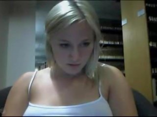 Doing web kamera in library | hothotcams.net